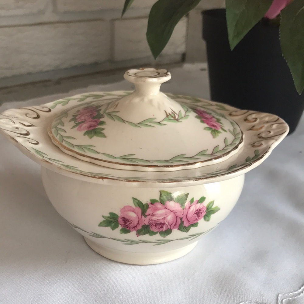 Royal Staffordshire Floral Lidded Sugar Bowl